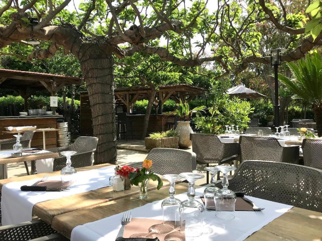 Hotel Restaurant Les Chasseurs Marine de Pietracorbara Kültér fotó
